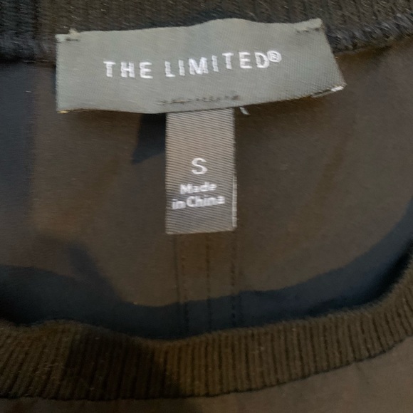 🚨FINAL PRICE🚨 The limited Womens Tank Size Small - Picture 3 of 3